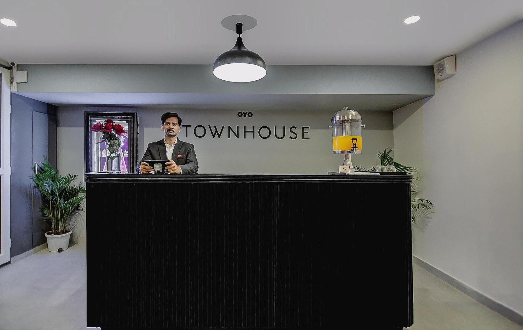 Super Townhouse Global Village Tech Park Near Kengeri Bus Terminal Metro Station Bengaluru Zewnętrze zdjęcie